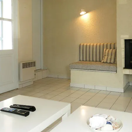 Les Brisans By Interhome Tatil Evi *