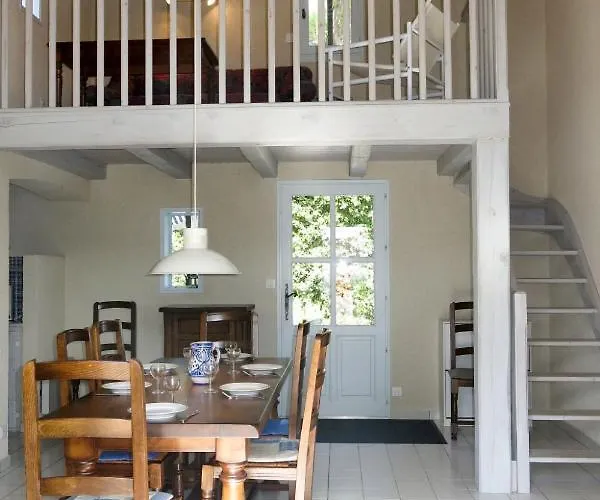 Les Brisans By Interhome