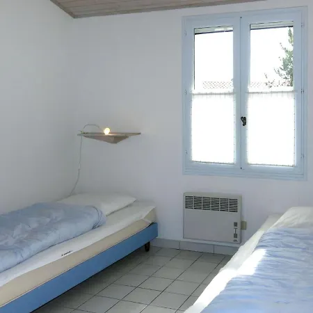 Сasa de vacaciones Les Brisans By Interhome